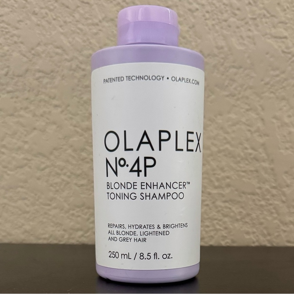 NEW/SEALED OLAPLEX No. 4P Blonde Enhancer Toning Shampoo Brightening 250ml